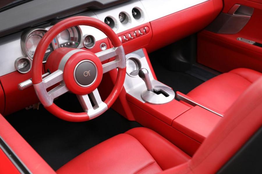 Торпедо Ford Mustang GT Convertible Concept 2004 года  (фото 48 из 51)